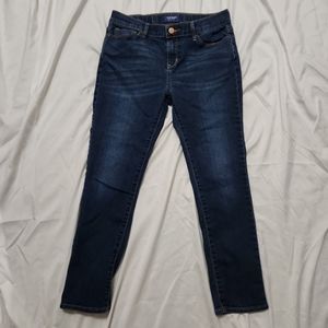 Old Navy Girl Skinny Jeans.  Size 16.